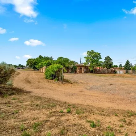 Image 5 - 804 Columbia St, Santa Fe, New Mexico, 87505 - House for sale