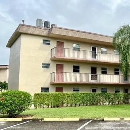 Image 1 - unnamed road, Palm Springs, FL 22400, USA - Condo for rent