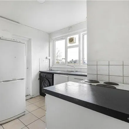 Image 3 - Evelyn Court, Evelyn Walk, London, N1 7PS, United Kingdom - House for sale