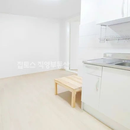 Rent this 2 bed apartment on 서울특별시 광진구 구의동 52-3