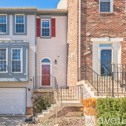 Rent this 3 bed townhouse on 6455 English Ivy Court