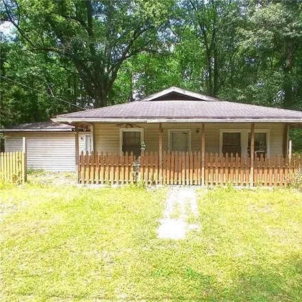 Buy this 4 bed house on 929 Saint John Street in Bogalusa, LA 70427