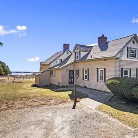 Buy this 4 bed house on 622 Main Street in Ogunquit, ME 03907