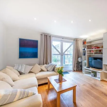 Image 5 - 126 Westbourne Grove, London, W11 2SB, United Kingdom - Apartment for sale