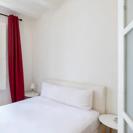 Rent this 2 bed apartment on Carrer Sant Pau in 37, 08001 Barcelona