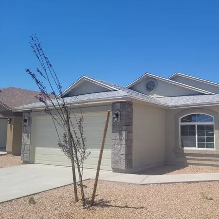 Rent this 3 bed house on 1354 Roper Lane in Safford, AZ 85546