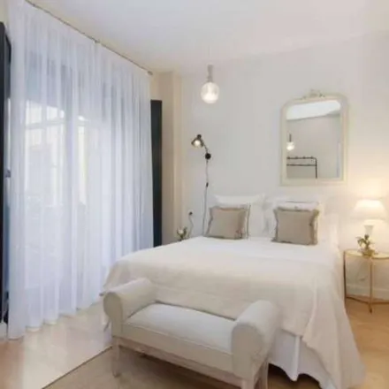 Rent this 2 bed apartment on Calle Candiota in 18001 Granada, Spain