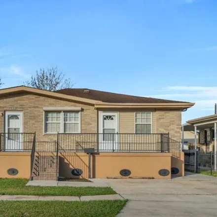 Buy this 4 bed house on 1624 Redwood Drive in Harvey, Jefferson Parish