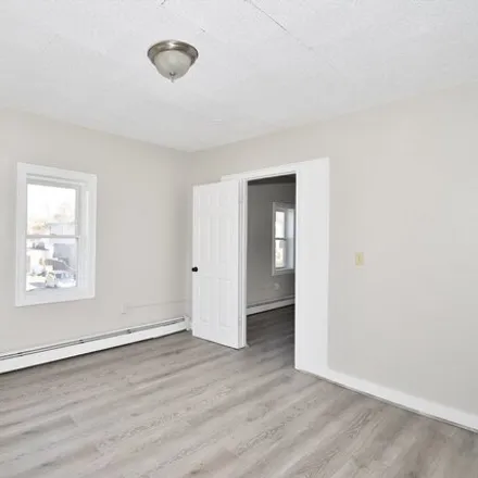 Image 7 - 1275 Worcester Street, Indian Orchard, Springfield, MA 01151, USA - House for sale