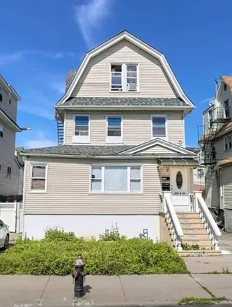 Buy this studio house on 519 Beach 66th Street in New York, NY 11692