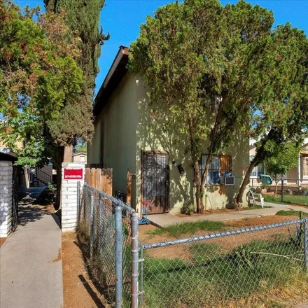 Buy this 4 bed duplex on 430 North San Pablo Avenue in Fresno, CA 93701
