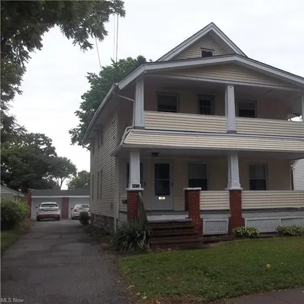 Buy this 4 bed duplex on West 11th Street in Cleveland, OH 44109