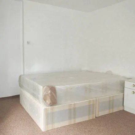 Rent this 1 bed apartment on Lea Bridge Roundabout in Lower Clapton, London