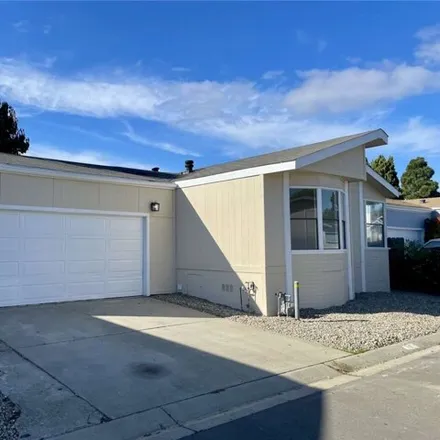 Image 2 - The Willows Mobile Home Park, 1317 North V Street, Lompoc, CA 93436, USA - Apartment for sale