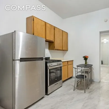 Image 5 - 312 West 49th Street, New York, NY 10019, USA - Apartment for sale