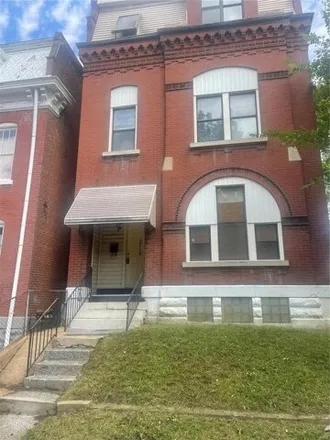 Buy this 7 bed house on 2755 Osage Street in St. Louis, MO 63118