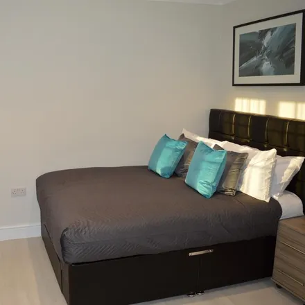 Rent this studio apartment on Ascot Close in London, IG6 3BS
