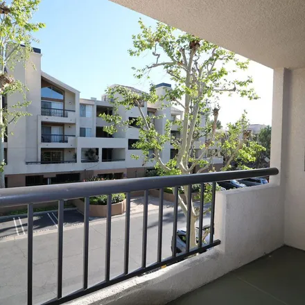 Image 4 - Julianna Lane, Los Angeles, CA 91364, USA - Apartment for rent
