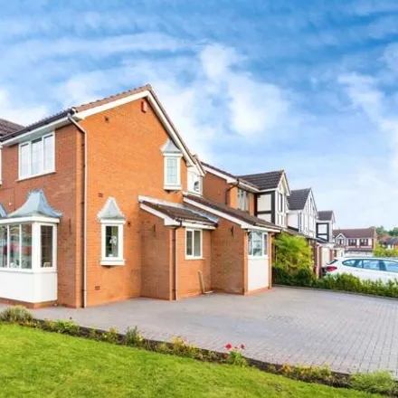 Buy this 4 bed house on Lindisfarne in Tamworth, B77 2QW