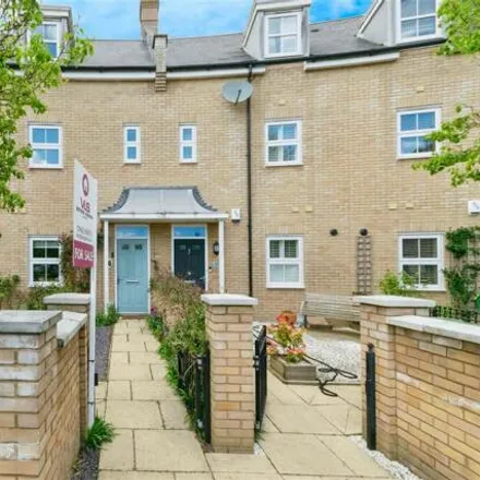 Buy this 4 bed townhouse on unnamed road in Shefford, SG17 5FQ