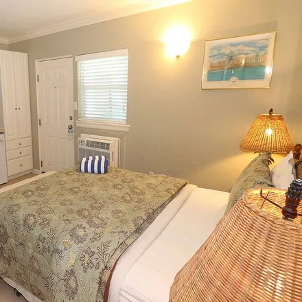 Rent this studio apartment on Longboat Key in FL, 34228