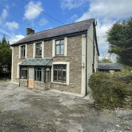 Buy this 4 bed house on 48 Heol-y-Bryn in Tumble, SA14 6DR