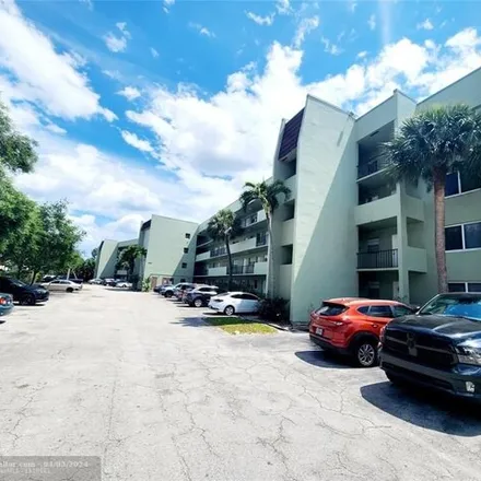 Buy this 2 bed condo on 1734 Embassy Drive in West Palm Beach, FL 33401