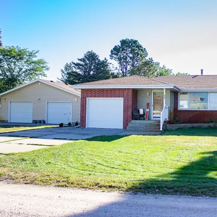 Buy this 4 bed house on 3163 East 15th Avenue in Columbus, NE 68601