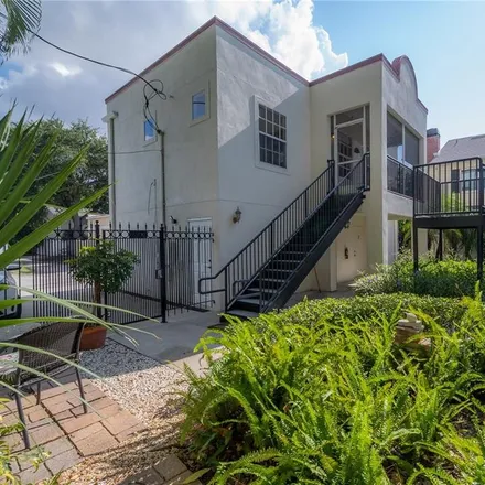 Buy this 2 bed condo on 1109 West Horatio Street in Tampa, FL 33606