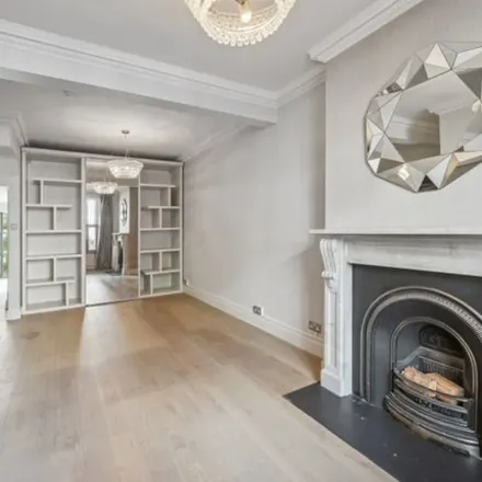 Image 4 - Rumbold Road, London, SW6 2DY, United Kingdom - Townhouse for rent