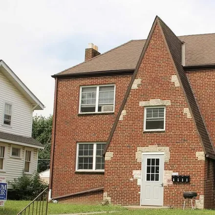 Buy this studio townhouse on 81 Huron Avenue in Columbus, OH 43204
