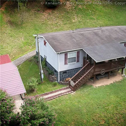 Buy this 3 bed house on 646 Hope Acres Road in Kanawha County, WV 25071