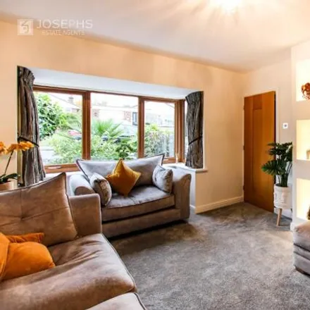 Image 3 - Hill Crest, Bolton, M46 9GY, United Kingdom - House for sale