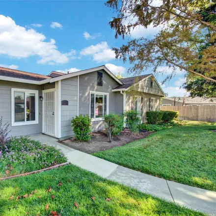 Buy this 2 bed house on Cambridge Elementary School in Cambridge Drive, Vacaville