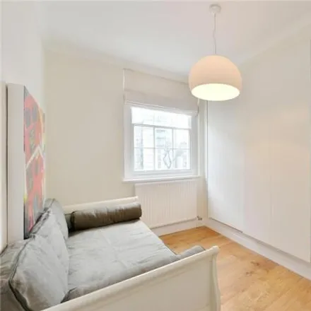 Image 6 - Connaught Square, London, W2 2HJ, United Kingdom - Room for rent