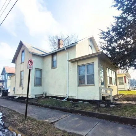 Buy this 3 bed house on 19th Street in Rock Island, IL 61201