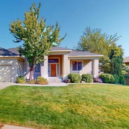 Buy this 5 bed house on 1640 Meadow Hills Drive in Richland, WA 99352