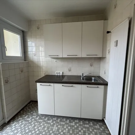 Rent this 2 bed apartment on Rue du Ladhof in 68000 Colmar, France