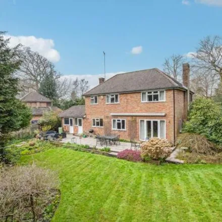 Image 2 - Mayhall Lane, Chesham Bois, HP6 5NR, United Kingdom - House for sale