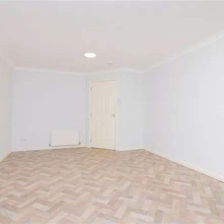 Rent this 3 bed apartment on Priorwood Gardens in Low Knightswood, Glasgow