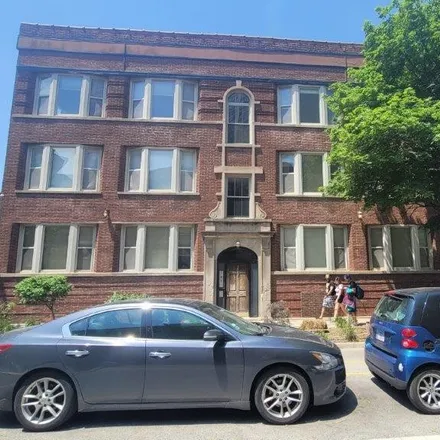 Buy this 1 bed house on 3927-3941 North Broadway in Chicago, IL 60613