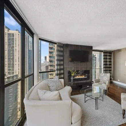 Image 6 - Windsor at Ontario Place, 1 East Erie Street, Chicago, IL 60611, USA - Condo for sale