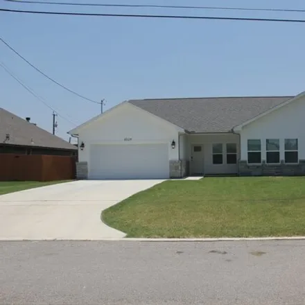 Buy this 4 bed house on 8524 Ventura Blvd in Selma, Texas