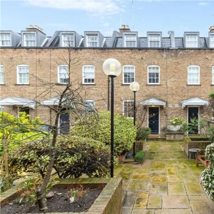 Image 1 - Greens Court, Holland Park Avenue, London, W11 3RB, United Kingdom - Townhouse for sale