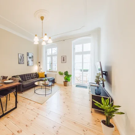 Rent this 2 bed apartment on Heinrich-Roller-Grundschule in Heinrich-Roller-Straße 18, 10405 Berlin