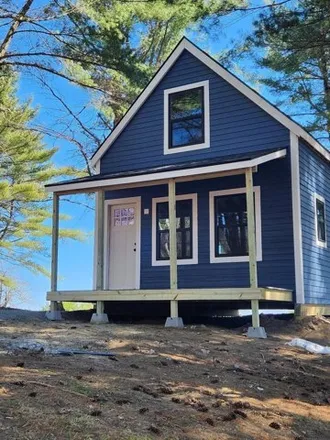 Buy this 2 bed house on 89 Waite Hill Road in Skowhegan, ME 04976