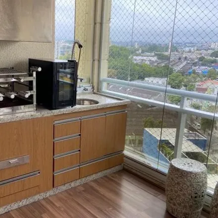 Rent this 3 bed apartment on País Galego in Rua Siqueira Campos 737, Centro