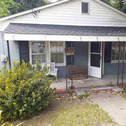 Buy this 2 bed house on Front Street in Cheraw, SC 29520