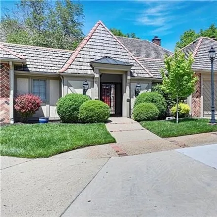 Buy this 3 bed house on The Jayhawk Club in 1809 Crossgate Drive, Lawrence