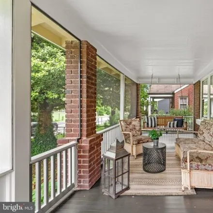 Image 4 - 8375 Houston Street, Silver Spring, MD 20910, USA - House for sale